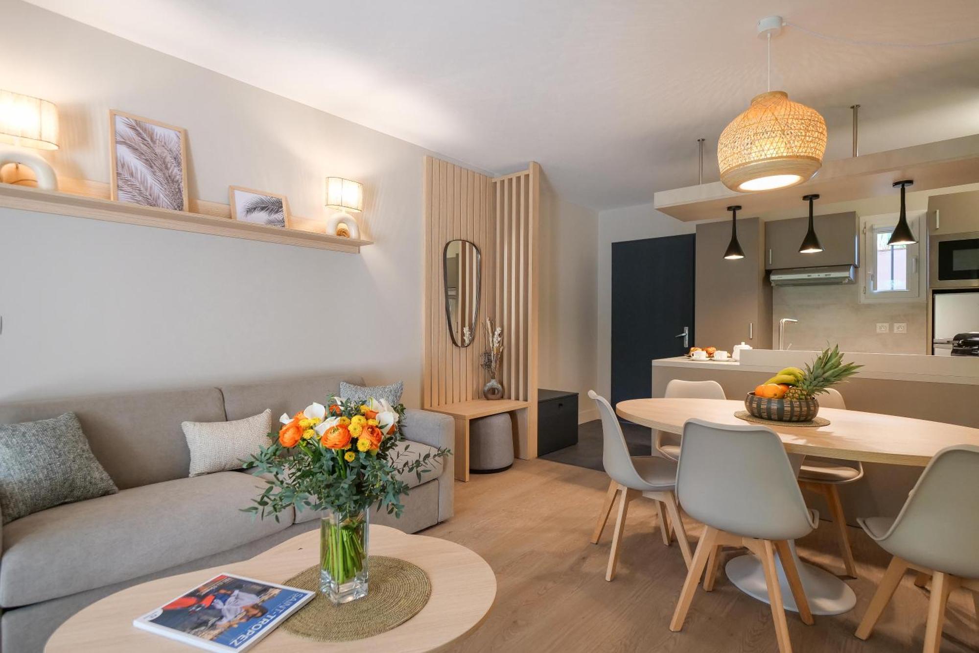 Ombre Des Pins A Tropez Xix Apartment